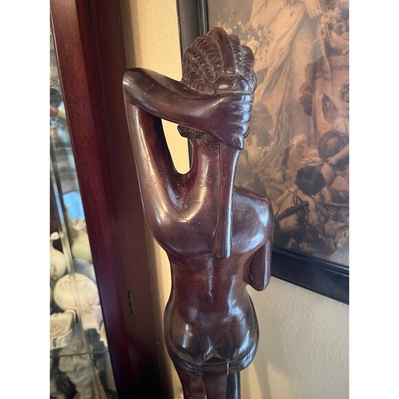 Vintage Hand Carved Wooden African Woman - Picture 9 of 12